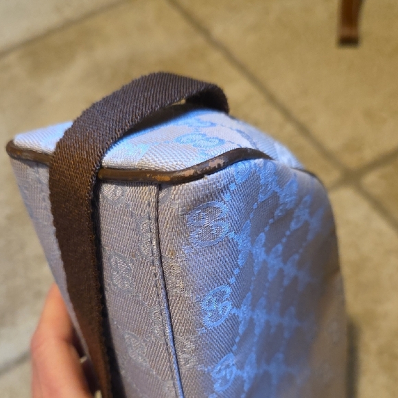 Gucci Beige and Brown Sholder Bag - Picture 8 of 15